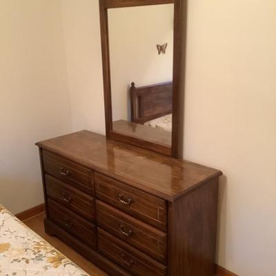 Dresser w/mirror 6 drawer 31”H 51”L 18”depth 43”mirror
