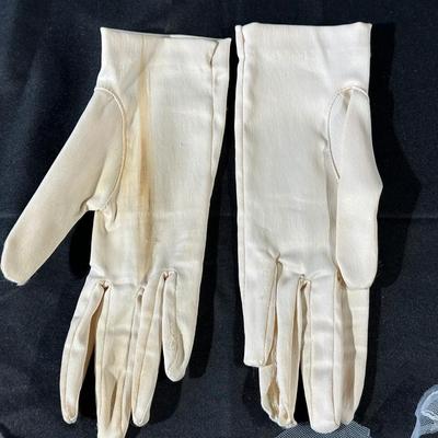 Vintage Wedding Dress with Gloves & Garter