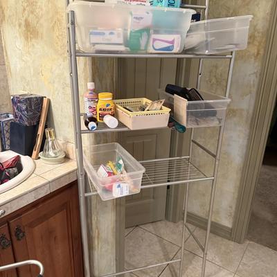 Lot 9: Bathroom Selection