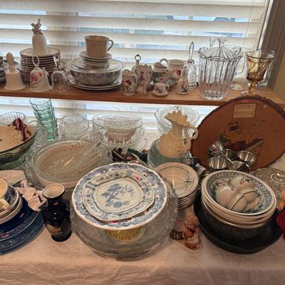 Lot 22: Home Decor & More