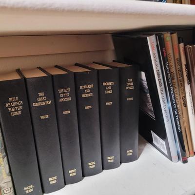 Lot of books and kids books