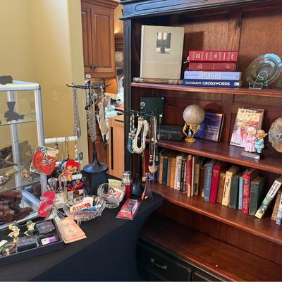 Lot 25: Register Area Selection