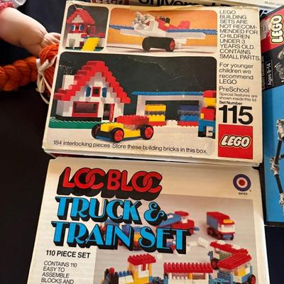 7 Boxes of Vintage Lego & LocBloc building block sets