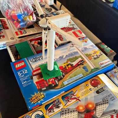 7 Boxes of Vintage Lego & LocBloc building block sets