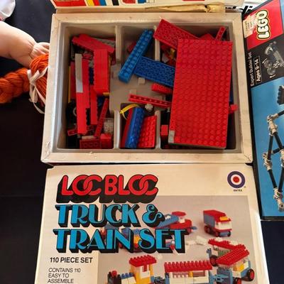 7 Boxes of Vintage Lego & LocBloc building block sets