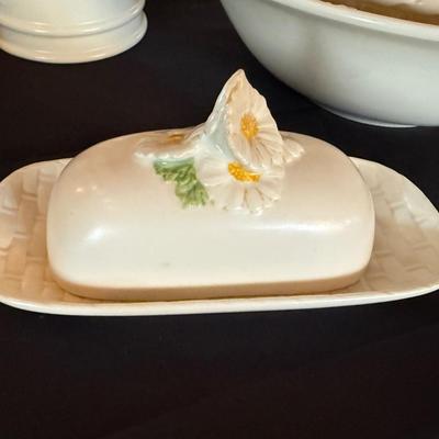 Set of vintage white/green/yellow porcelain by Metlox