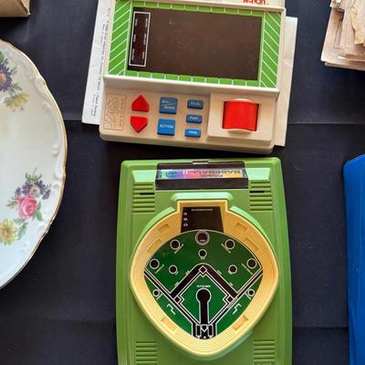 2 Vintage working electronic handheld games - batteries included