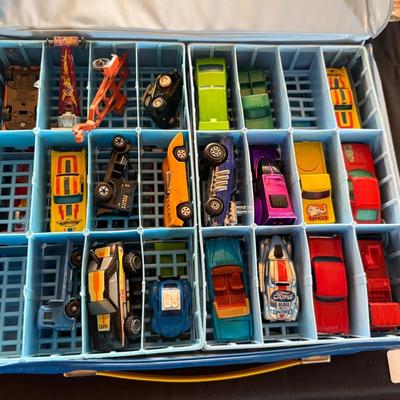 Assortment of 37 vintage Matchbox & Hotwheels Cars in Matchbox Case