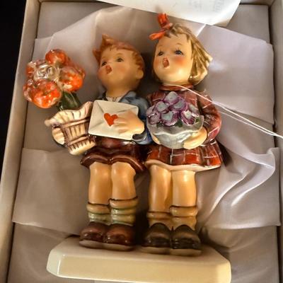 Goebel / Hummel "The Love Lives On" - with collector box