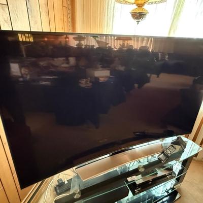 Samsung 65" curved Smart LED 4K Ultra HD TV Model #UN65HU9000F & stand - Curved Screen