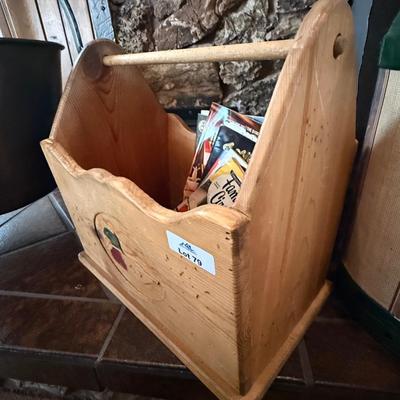 Wood Magazine Rack with Duck Image / Vintage Magazines