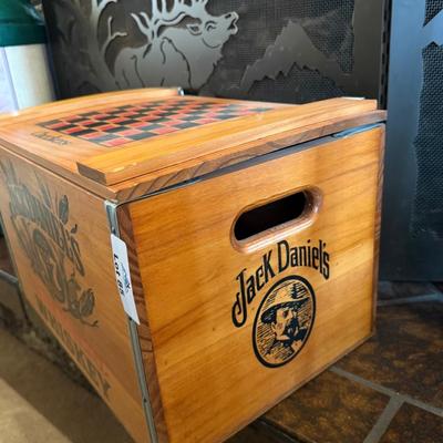 Jack Daniels No. 7 Whiskey lidded box