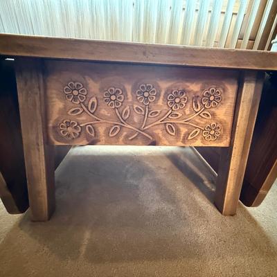 Wood drop leaf coffee/end table
