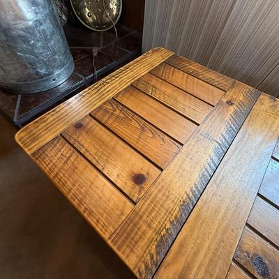 Wood drop leaf coffee/end table