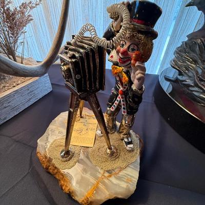 Ron Lee signed clown w/old Camera on Stone Base - Photographer
