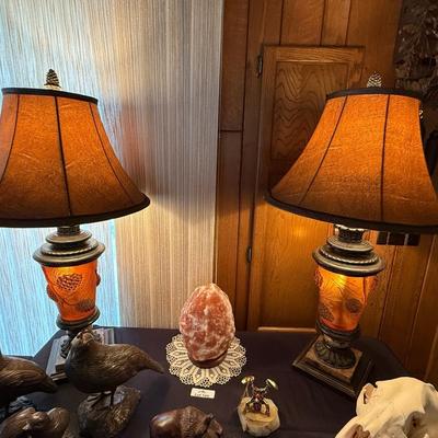 Pair of gold pine cone themed 2 bulb lamps about 34”t