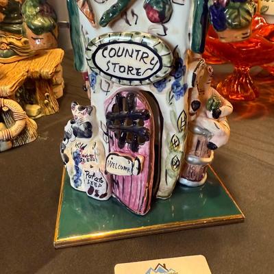 Ceramic Country Store house on tile square