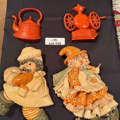 Decorative 4 kitchen wall hangings Ceramic & Metal