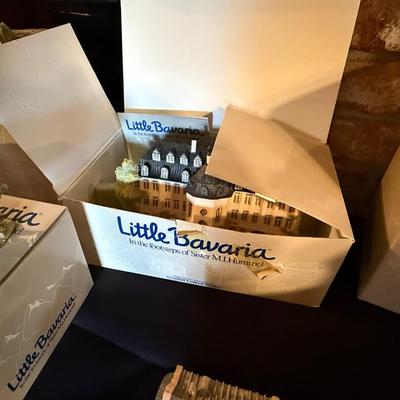 Collection of Little Bavaria ceramic houses 6 pieces w/boxes 1 without