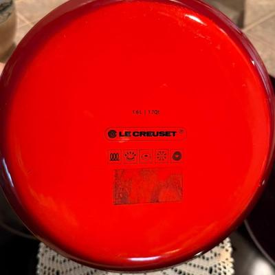 Le Creuset Brand New Teapot/Kettle 1.6 liter/1.7 Quart Red Flame Enamel