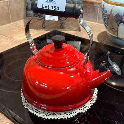 Le Creuset Brand New Teapot/Kettle 1.6 liter/1.7 Quart Red Flame Enamel
