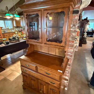 Sale Photo Thumbnail #522: 3 drawers below & cabinet & 2 glass door top cabinet as shown