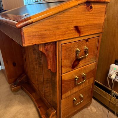 Solid wood children’s lift top writing desk w/6 drawers