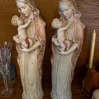 Pair of matching religious statues/figures