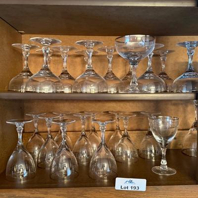 Lot of etched floral/silver rimmed glasses in 3 sizes - 36pcs.