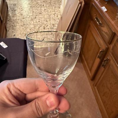 Lot of etched floral/silver rimmed glasses in 3 sizes - 36pcs.