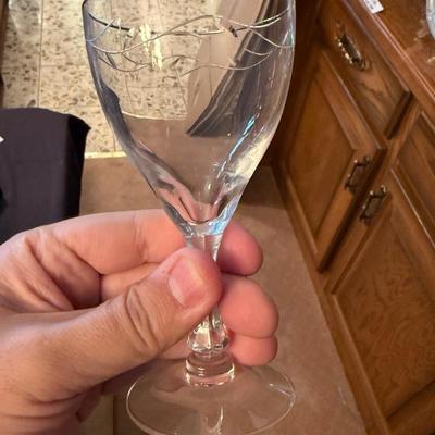Lot of etched floral/silver rimmed glasses in 3 sizes - 36pcs.