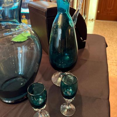 Collection of Vintage Teal/Blue glass - Vase, pitcher & 2 small glasses
