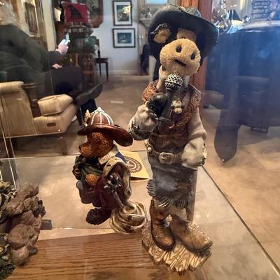 Set of 4 Boyds Bears figures