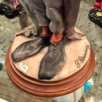 Guisipi Armani clown decorative sculpture