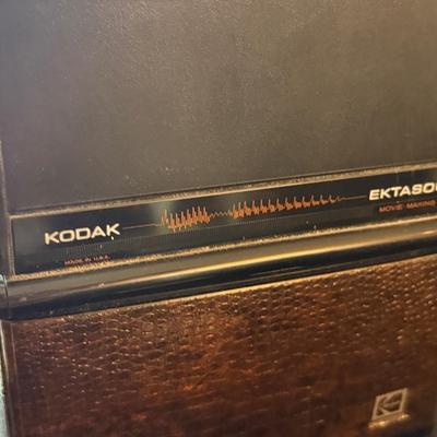 Kodak Ektasound 160 movie camera with carrying case
