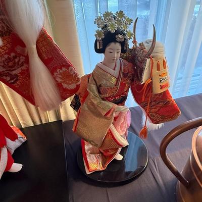Group of 3 Japanese Geisha Girl dolls 22” one & 2 that are 13”