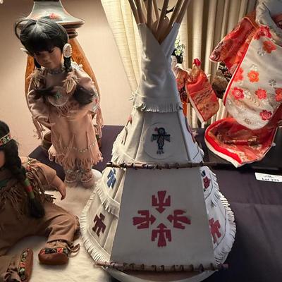 Set of 3 Native American Pcs. TeePee & 2 dolls (box for 1) + white fur piece