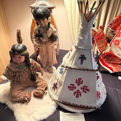 Set of 3 Native American Pcs. TeePee & 2 dolls (box for 1) + white fur piece