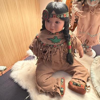 Set of 3 Native American Pcs. TeePee & 2 dolls (box for 1) + white fur piece