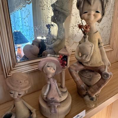 3 Ceramic vintage figures - flat unglazed style