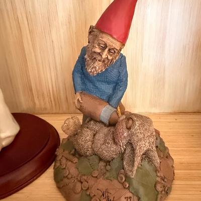 Set of 2 decorative figurines - Boy with Rabbit & Gnome