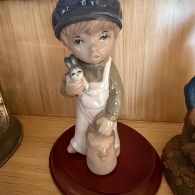 Set of 2 decorative figurines - Boy with Rabbit & Gnome