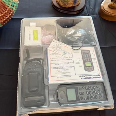 Iridium 9505A Satellite Phone in box