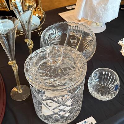 Assortment of Crystal & Cut Glass - Vase/Bowl/Ice Bucket