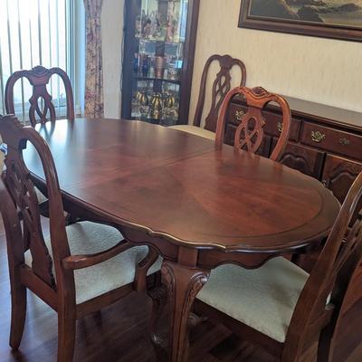Dining Room Set With 6 Chairs & Leaf & Protective Cover
