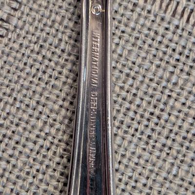 International Deep Silver Silverplate Flatware Set 56 Pieces With Case