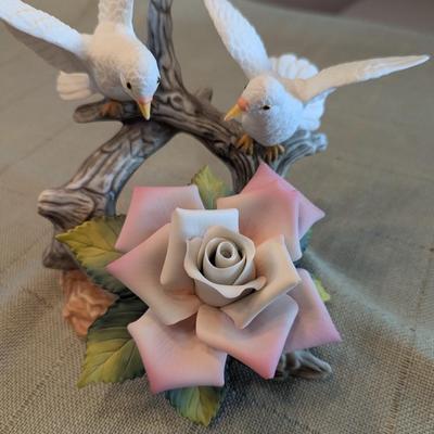 Andrea By Sadek Porcelain Bird Figurine With Rose