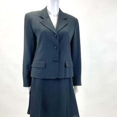 605 Black 2pc GARFIELD MARks Skirt Suit