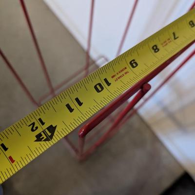 Metal Wire Display Rack 45" Tall