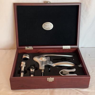 Brookstone, Zig Zag, & More Wine Accessories (BD-DZ)
